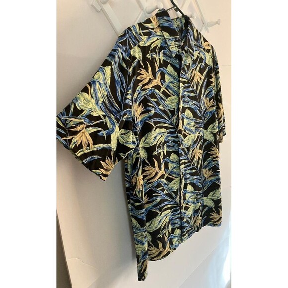 Crazy Horse by Claiborne Men’s Large Multicolor Tropical Leaves Button Up Shirt - Picture 2 of 6